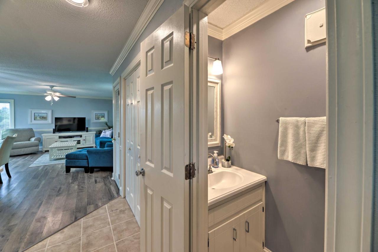 Bright Emerald Isle Condo With Private Beach Access! Kültér fotó